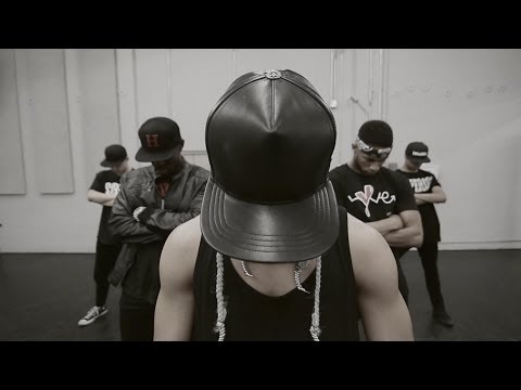 Video thumbnail: TAEYANG - 'RINGA LINGA' Dance Performance Video